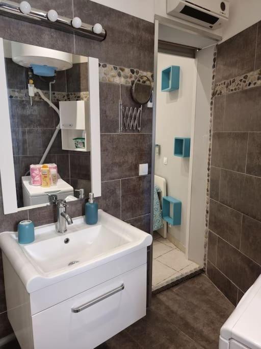 Cosy Apartments - Marseille Panier - City Center Екстер'єр фото